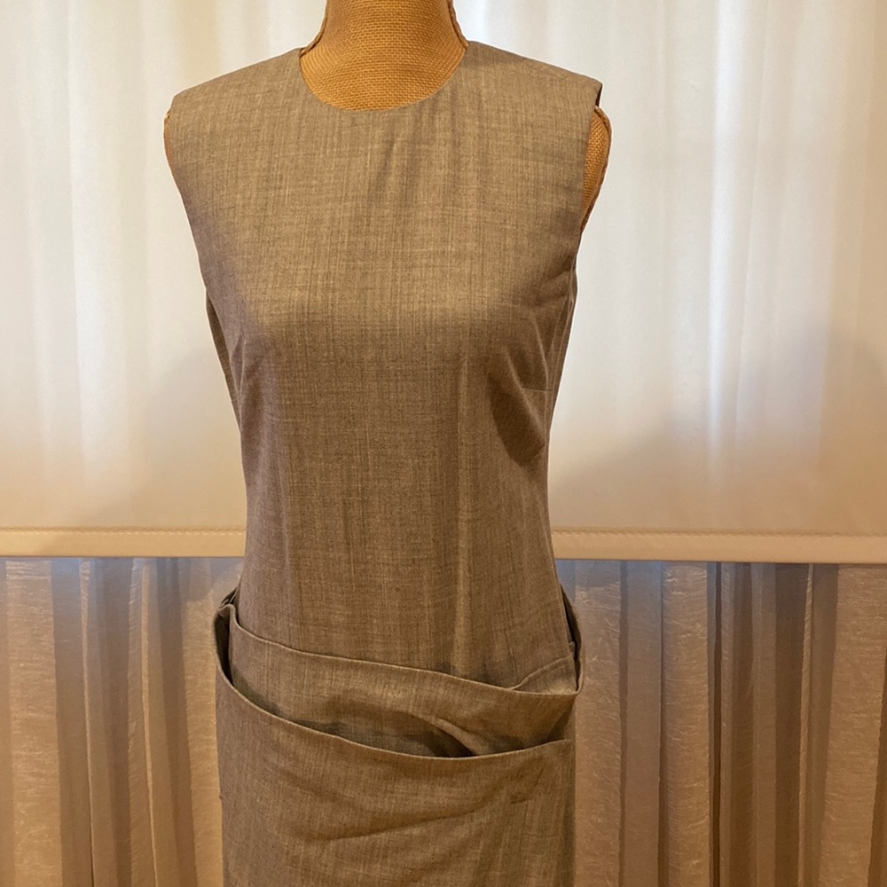 Donna Karan New York fabulous grey wool elegant dress, size 8